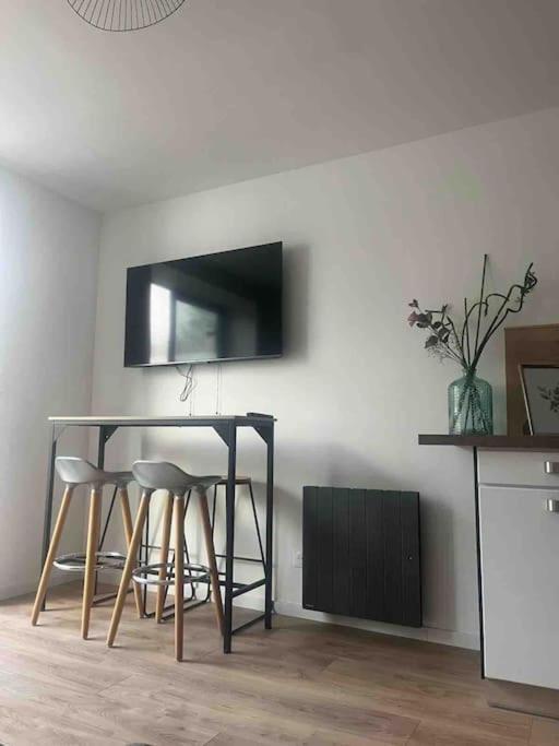 La Grange Eiffel Appartement Cosy Avec Parking Ferme Et Terrasse Wood Coutiches Zewnętrze zdjęcie